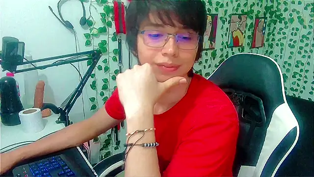 Andy gray online show from April 5, 4:14 pm