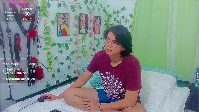 Snapshot of Andy_gray chatting on February 25, 9:35 pm Andy gray online show from February 25, 9:35 pm