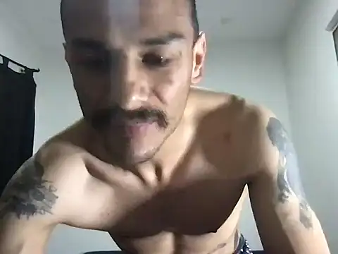 HorrorotikA online show from April 2, 11:01 pm