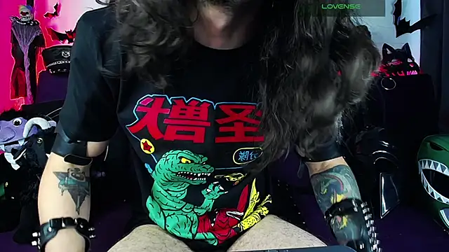 Snapshot of blckwolf_6 chatting on October 12, 5:29 pm blckwolf 6 online show from October 12, 5:29 pm
