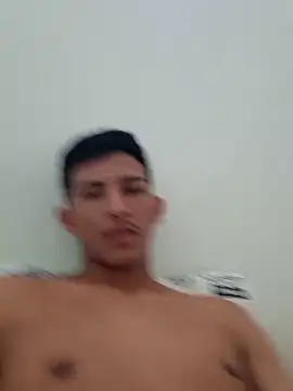 Snapshot of Guti_hazz chatting on October 20, 6:34 pm Guti hazz online show from October 20, 6:34 pm