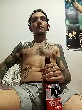 HornetBigDickonYou online show from December 13, 5:05 am