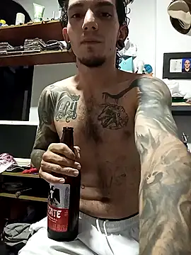 HornetBigDickonYou online show from December 11, 2:21 am