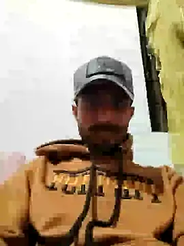 Snapshot of MDROBEL007 chatting on January 16, 3:56 pm MDROBEL007 online show from January 16, 3:56 pm
