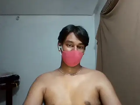 Snapshot of brownguy1234 chatting on March 14, 7:34 pm brownguy1234 online show from March 14, 7:34 pm