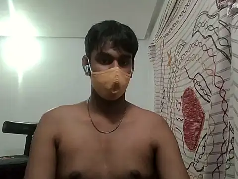 Snapshot of brownguy1234 chatting on December 25, 5:58 pm brownguy1234 online show from December 25, 5:58 pm