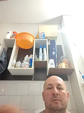 Snapshot of intx800 chatting on October 18, 3:33 am intx800 online show from October 18, 3:33 am