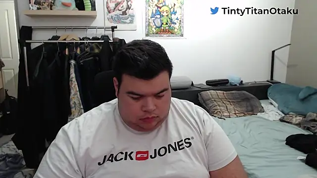 TinyTitanOtaku online show from January 31, 9:26 pm