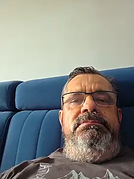 axecoman60 online show from June 21, 10:32 am