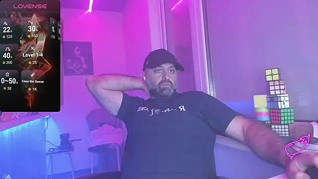 Snapshot of MAGABEAR077 chatting on October 14, 10:50 pm MAGABEAR077 online show from October 14, 10:50 pm