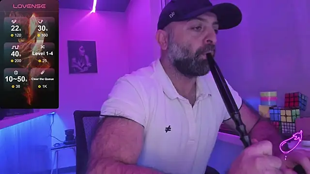 Snapshot of MAGABEAR077 chatting on October 18, 3:00 am MAGABEAR077 online show from October 18, 3:00 am