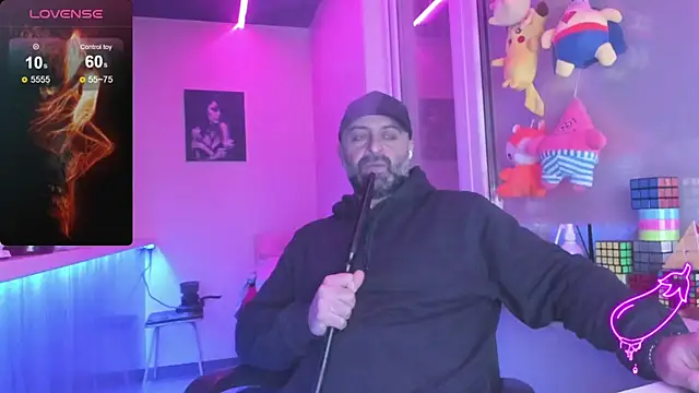Snapshot of MAGABEAR077 chatting on February 24, 8:36 pm MAGABEAR077 online show from February 24, 8:36 pm