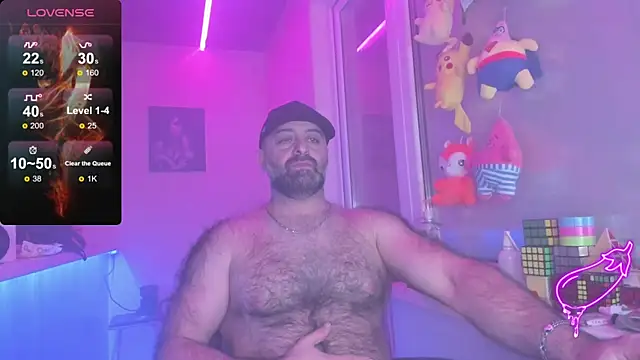 Snapshot of MAGABEAR077 chatting on March 6, 6:41 am MAGABEAR077 online show from March 6, 6:41 am