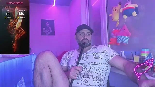 Snapshot of MAGABEAR077 chatting on January 2, 8:35 pm MAGABEAR077 online show from January 2, 8:35 pm