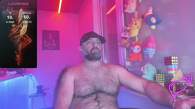 Snapshot of MAGABEAR077 chatting on March 17, 10:29 pm MAGABEAR077 online show from March 17, 10:29 pm