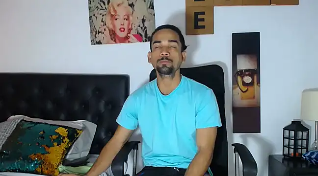 ryan musclexxx online show from December 15, 3:34 am