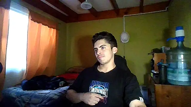 r paulo25 online show from February 9, 11:31 pm