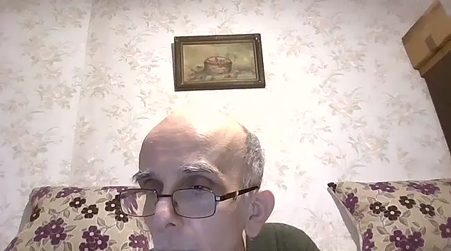 Snapshot of mariusica1@xh chatting on March 11, 9:04 pm mariusica1xh online show from March 11, 9:04 pm