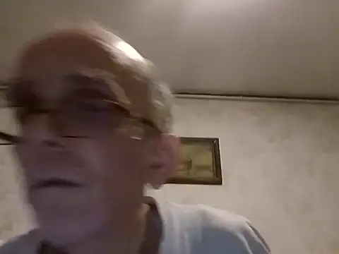 Snapshot of mariusica1@xh chatting on October 19, 10:13 pm mariusica1xh online show from October 19, 10:13 pm