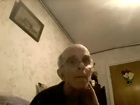 Snapshot of mariusica1@xh chatting on December 14, 2:12 am mariusica1xh online show from December 14, 2:12 am