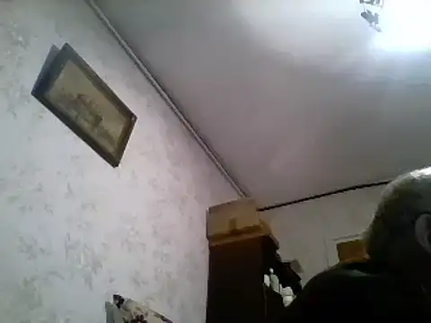 Snapshot of mariusica1@xh chatting on December 5, 1:25 am mariusica1xh online show from December 5, 1:25 am