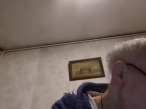 Snapshot of mariusica1@xh chatting on October 16, 9:56 pm mariusica1xh online show from October 16, 9:56 pm