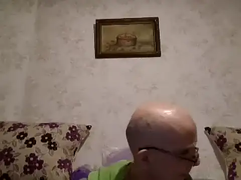 Snapshot of mariusica1@xh chatting on January 8, 9:23 pm mariusica1xh online show from January 8, 9:23 pm