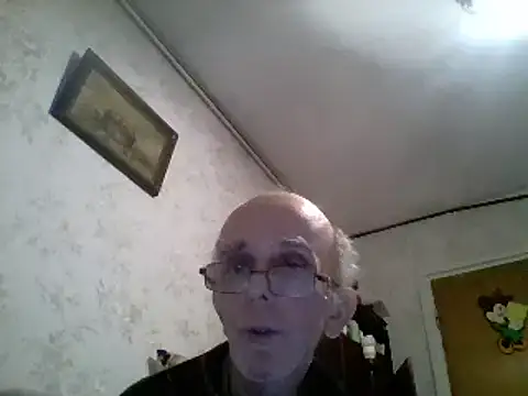 Snapshot of mariusica1@xh chatting on December 6, 9:57 pm mariusica1xh online show from December 6, 9:57 pm