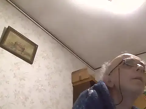 Snapshot of mariusica1@xh chatting on October 31, 10:57 pm mariusica1xh online show from October 31, 10:57 pm