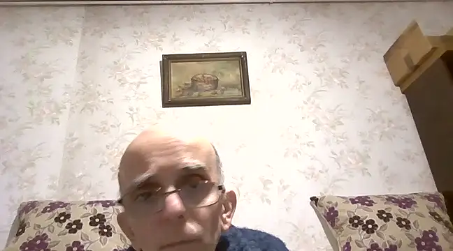 Snapshot of mariusica1@xh chatting on March 10, 9:18 pm mariusica1xh online show from March 10, 9:18 pm