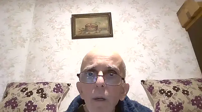 Snapshot of mariusica1@xh chatting on February 14, 10:48 pm mariusica1xh online show from February 14, 10:48 pm