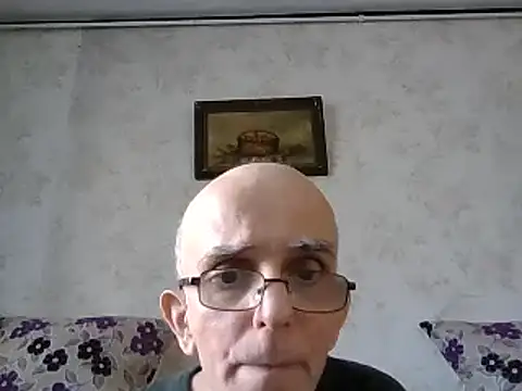 Snapshot of mariusica1@xh chatting on January 20, 9:46 am mariusica1xh online show from January 20, 9:46 am