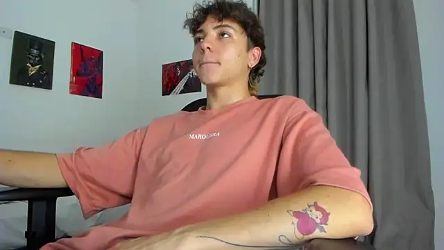 Snapshot of Joe23__ chatting on September 28, 2:53 am Joe23 online show from September 28, 2:53 am