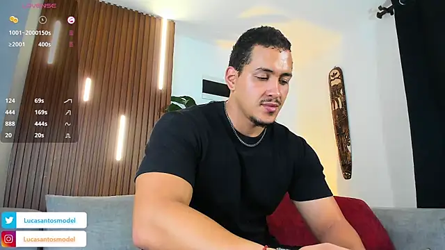 lucasanto  online show from April 4, 4:53 am