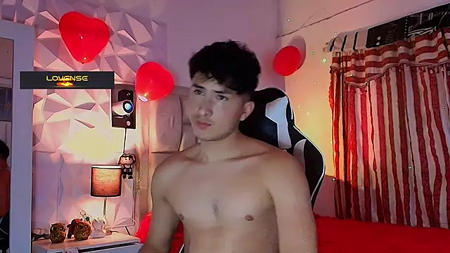 santyago taylor online show from March 4, 6:50 pm