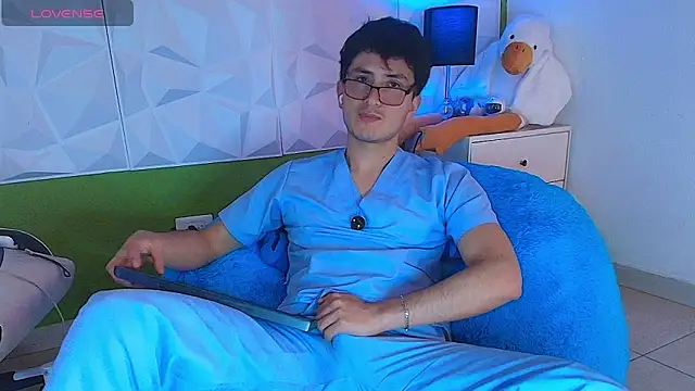 santyago taylor online show from September 12, 7:14 pm