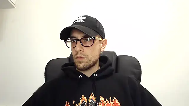 mikealcorleone online show from December 22, 8:03 pm