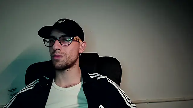 mikealcorleone online show from January 24, 12:42 am