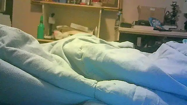 Snapshot of DI4MOND_FIR3 chatting on October 25, 4:14 am DI4MOND FIR3 online show from October 25, 4:14 am