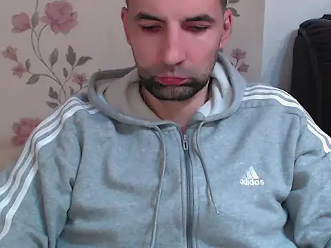 Leo 1617 online show from February 27, 9:58 pm