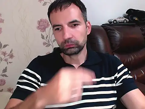 Snapshot of Leo_1617 chatting on October 31, 5:16 pm Leo 1617 online show from October 31, 5:16 pm