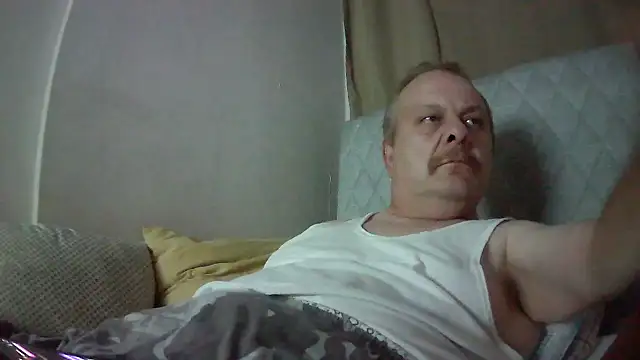 Snapshot of amylrmm1903 chatting on September 9, 9:13 pm amylrmm1903 online show from September 9, 9:13 pm