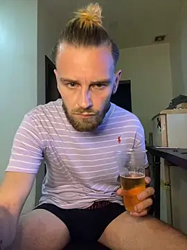 Danjamez1892 online show from December 24, 2:33 pm