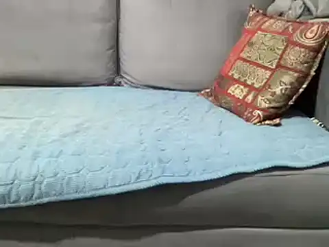 Snapshot of 4small4inchlol chatting on December 14, 9:51 am 4small4inchlol online show from December 14, 9:51 am