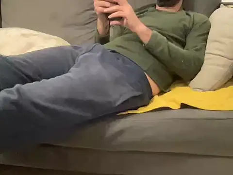 4small4inchlol online show from April 4, 1:46 am