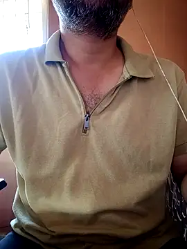 Snapshot of daddy_indian chatting on February 22, 5:02 am daddy indian online show from February 22, 5:02 am