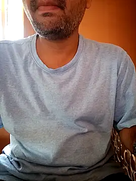 Snapshot of daddy_indian chatting on March 21, 4:17 am daddy indian online show from March 21, 4:17 am