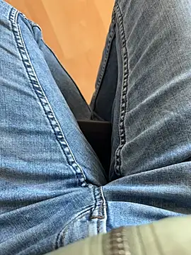 Anton094 online show from March 7, 8:23 am
