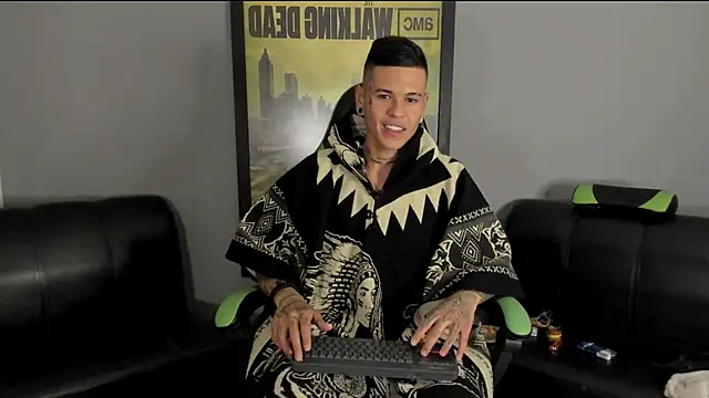 jamesinked  online show from December 20, 1:25 am