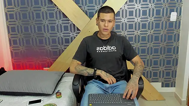 jamesinked  online show from January 7, 2:05 pm